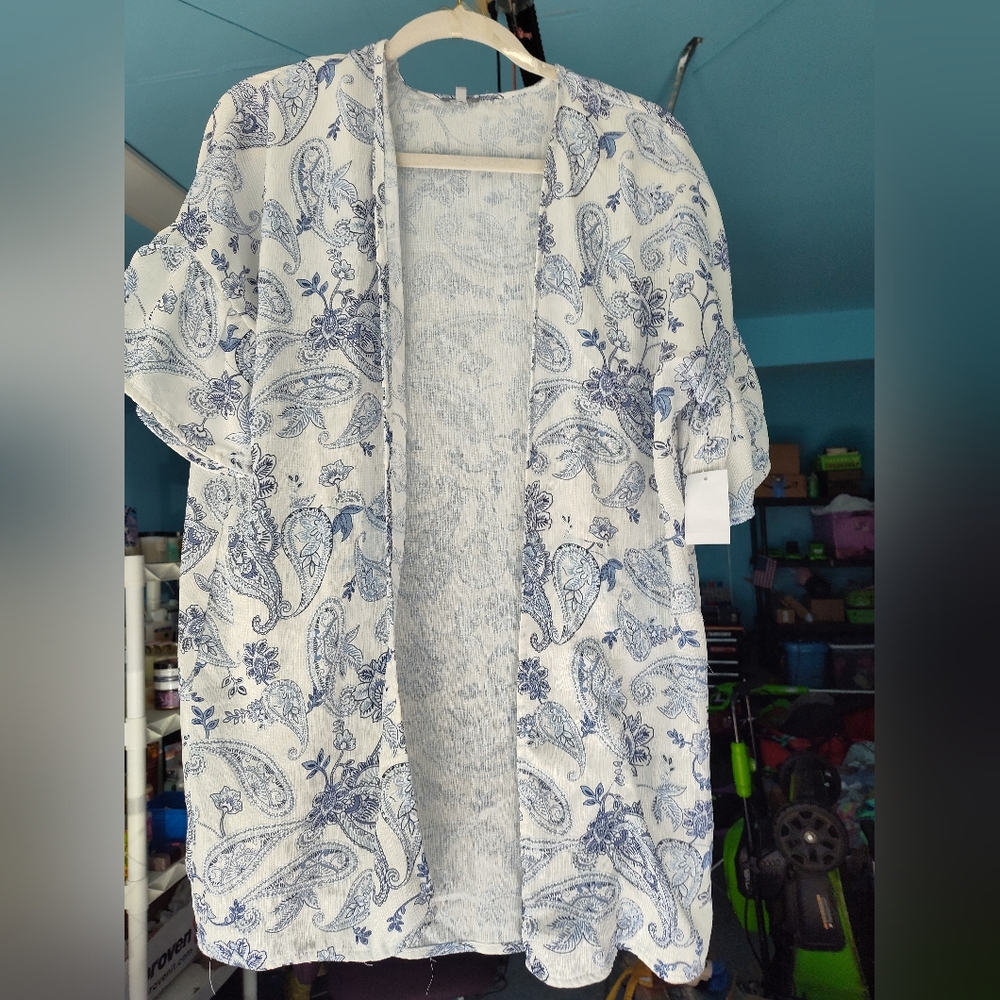 Nwt. Charlotte Russe Blouse size small